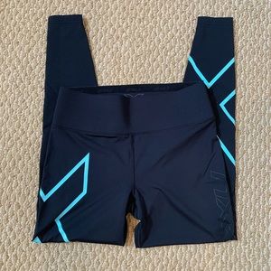 RARE! 2XU Bonded Mid-Rise Compression Tights